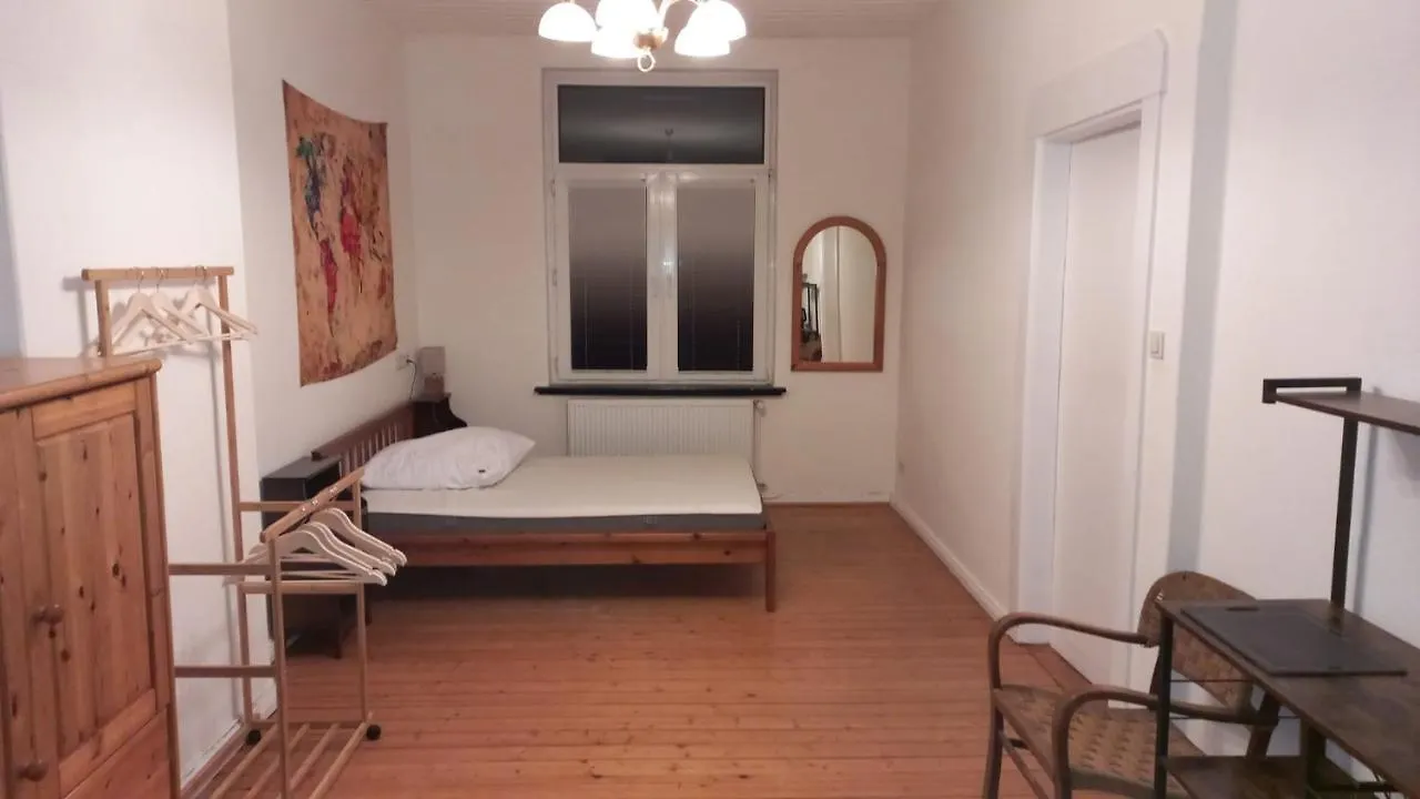 Double Room With A Kitchen And A Shared Bathroom Bremen