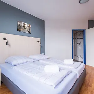 2* Отель A&o Hauptbahnhof